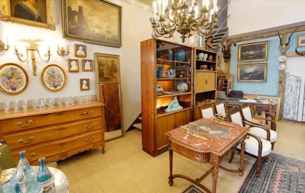 boutique d'antiquités Charpentier