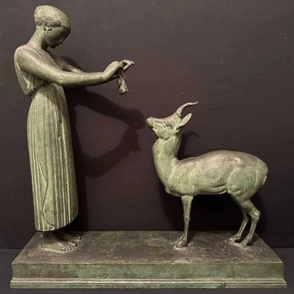 Bronze (art déco) : Jeune fille vêtue et gazelle (63cm) - Henri Rochard